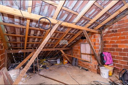 7_photo/94dcfc2d27.4cea1a0b3f6bbd2f-ATLAS-4c6f9faf-0292-4567-8cae-525e0995d68e.jpg de casa à venda com 2 quartos, 65m² em Campo de Santana, Curitiba