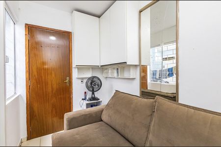 12_photo/94dcfc2d27.4cea1a0b3f6bbd2f-ATLAS-596fc304-af0a-486b-b577-841609c612a6.jpg de casa à venda com 2 quartos, 65m² em Campo de Santana, Curitiba