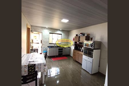 10_photo/94dcfc2d7d.f14d7a494a64fc38-ATLAS-8b58e001-583b-4ee8-aa78-970ca1a3f0a9.jpg de casa à venda com 2 quartos, 70m² em Campo de Santana, Curitiba