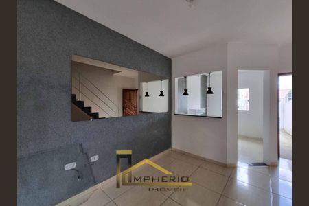 8_photo/94dcfc3281.8104fd849fbed33f-ATLAS-16f15468-4bb9-459e-9af9-1fd42a1f4e0b.jpg de casa à venda com 3 quartos, 50m² em Campo de Santana, Curitiba