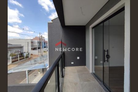 4_photo/94dcfc34bf.dd810fae21d85007-ATLAS-07c131df-c80e-450d-8af4-1010dc2216f4.jpg de casa à venda com 3 quartos, 126m² em Tatuquara, Curitiba