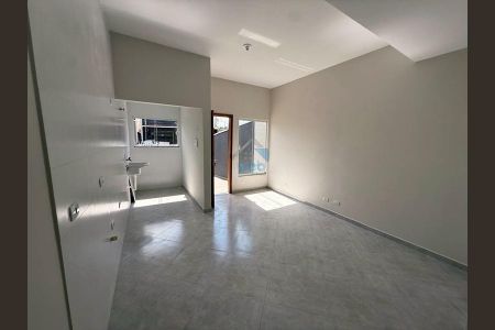 4_photo/94dcfc4d45.864dcca1042e1438-ATLAS-191c5c24-eac9-4d55-8f65-1a9079591bc5.jpg de casa à venda com 2 quartos, 45m² em Tatuquara, Curitiba