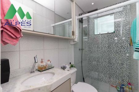 44_photo/94dcfc62ab.0dba02f6e03a3679-ATLAS-464e7937-2a5d-4b6f-bd67-db12996b114a.jpg de casa à venda com 3 quartos, 124m² em Pinheirinho, Curitiba