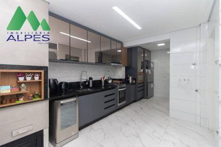 12_photo/94dcfc62ab.0dba02f6e03a3679-ATLAS-cf75ad1b-801c-4bed-82c4-90a2fadab666.jpg de casa à venda com 3 quartos, 124m² em Pinheirinho, Curitiba