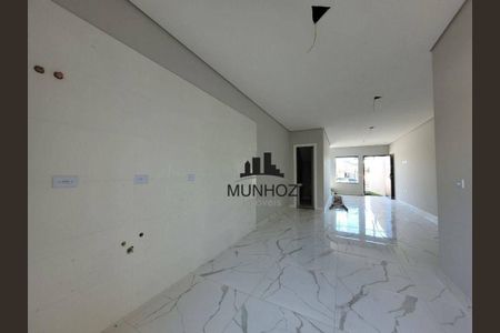 5_photo/94dcfc6307.15f0b58b4521dff9-ATLAS-0d773ec8-c9d2-47c8-9496-d64f8b156d5a.jpg de casa à venda com 2 quartos, 75m² em Pinheirinho, Curitiba