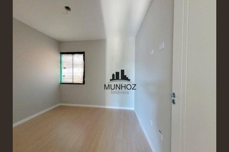 32_photo/94dcfc6307.15f0b58b4521dff9-ATLAS-3d4815cf-2783-4905-afe2-8df6fb2488cf.jpg de casa à venda com 2 quartos, 75m² em Pinheirinho, Curitiba