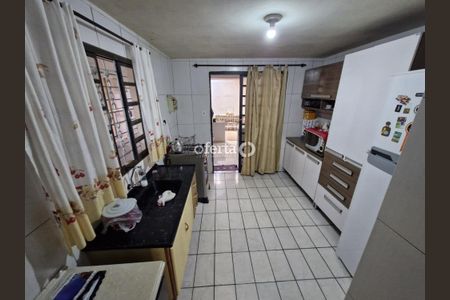 14_photo/94dcfc720f.4bd2615f33144f40-ATLAS-6fc2d4e2-5543-4ffa-bb60-a5aebb0f26aa.jpg de casa à venda com 2 quartos, 200m² em Tatuquara, Curitiba