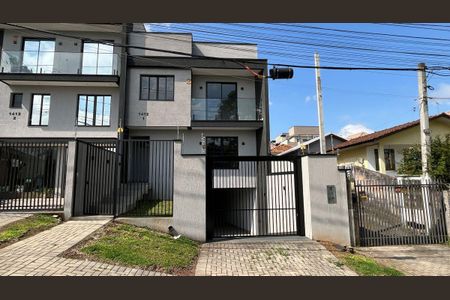 2_photo/94dcfc7223.585dc710b53070e7-ATLAS-1f467438-e129-47e1-be5e-8d5db57d5614.jpg de casa à venda com 3 quartos, 180m² em Tatuquara, Curitiba