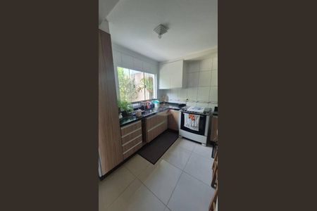 5_photo/94dcfc777f.36267c99ed0f62fd-ATLAS-a4d2be49-b77d-47e2-b967-e857320170f2.jpg de casa à venda com 3 quartos, 96m² em Sítio Cercado, Curitiba