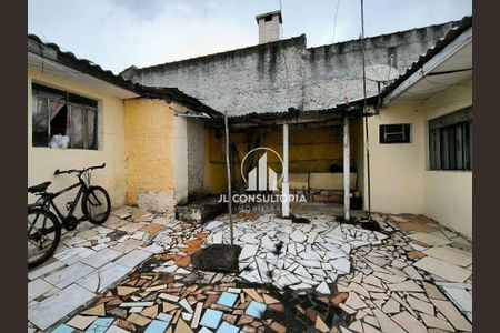 32_photo/94dcfc791b.235b0d64cbaeeb21-ATLAS-dd06251a-66c6-46a0-9ef4-53e0a3d0a2a0.jpg de casa à venda com 5 quartos, 428m² em Pinheirinho, Curitiba