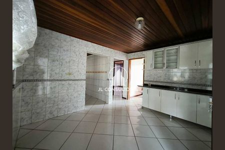 27_photo/94dcfc791b.235b0d64cbaeeb21-ATLAS-e5aa7ac7-18be-4fc7-8734-c1d57f592574.jpg de casa à venda com 5 quartos, 428m² em Pinheirinho, Curitiba