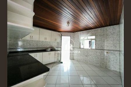 25_photo/94dcfc791b.235b0d64cbaeeb21-ATLAS-e9d024ce-b593-4e03-a584-2edfae178988.jpg de casa à venda com 5 quartos, 428m² em Pinheirinho, Curitiba