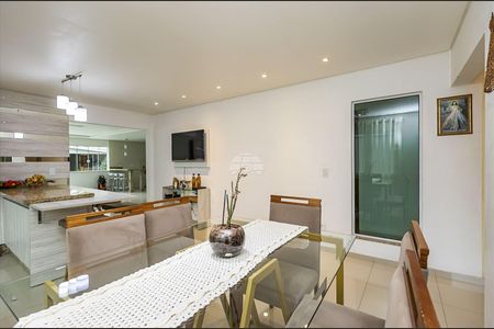 35_photo/94dcfc795b.4aa166bf6fe01b39-ATLAS-4bcb1abf-c426-4a57-97b7-c610e01404ca.jpg de casa à venda com 3 quartos, 350m² em Pinheirinho, Curitiba