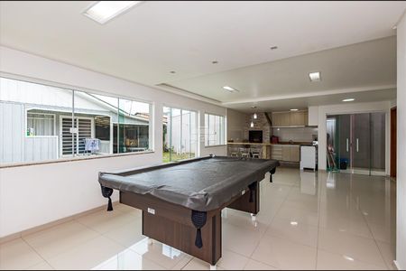 50_photo/94dcfc795b.4aa166bf6fe01b39-ATLAS-a0a2c1c8-b3c2-48d0-b3c4-cc972f540a22.jpg de casa à venda com 3 quartos, 350m² em Pinheirinho, Curitiba