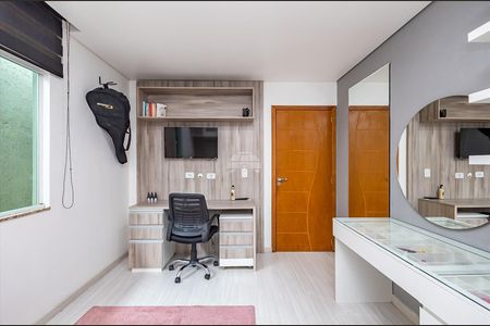 26_photo/94dcfc795b.4aa166bf6fe01b39-ATLAS-d6eac9c0-e6ed-4493-a91e-b02d3887f23b.jpg de casa à venda com 3 quartos, 350m² em Pinheirinho, Curitiba