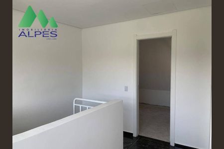 7_photo/94dcfc7987.aadf3f03f16de169-ATLAS-324e9c99-8adb-45d0-a937-45b15057b14d.jpg de casa à venda com 3 quartos, 90m² em Sítio Cercado, Curitiba