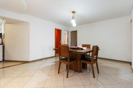 9_photo/94dcfc79c1.df2e9385b3468787-ATLAS-4c7fd8e0-b922-434c-a8f6-b300a6d957c7.jpg de casa à venda com 4 quartos, 655m² em Pinheirinho, Curitiba