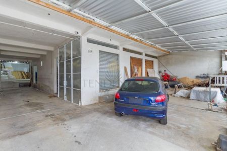 12_photo/94dcfc79c1.df2e9385b3468787-ATLAS-8a311664-f501-4df8-a01a-9e0158ed2c8d.jpg de casa à venda com 4 quartos, 655m² em Pinheirinho, Curitiba