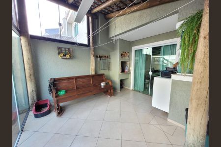 30_photo/94dcfc7ced.f861ecc718bdcbd7-ATLAS-c6027f72-d60c-4ae7-8d73-ae19d0035d44.jpg de casa à venda com 3 quartos, 180m² em Pinheirinho, Curitiba