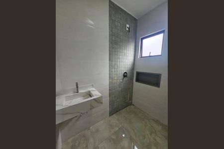 2_photo/94dcfc7e1d.7dc8830e50869d55-ATLAS-0ccc8585-be6d-4719-b7bc-438d24a2f877.jpg de casa à venda com 3 quartos, 106m² em Pinheirinho, Curitiba