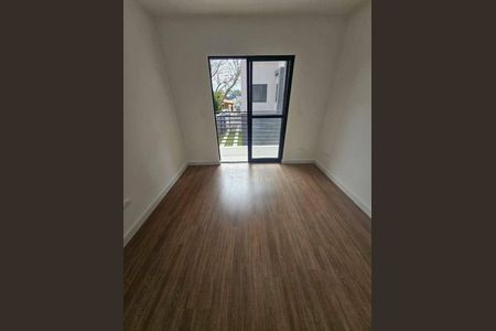 5_photo/94dcfc7e1d.7dc8830e50869d55-ATLAS-8674abca-fa5f-4897-974d-8f6904aaeb4a.jpg de casa à venda com 3 quartos, 106m² em Pinheirinho, Curitiba