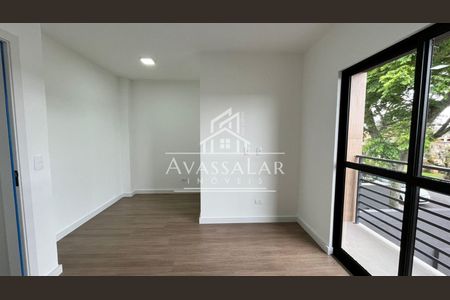 3_photo/94dcfc7e1d.88dcffa138285222-ATLAS-206e6d14-2cb3-46b1-9a4c-5ec3ebd91f10.jpg de casa à venda com 3 quartos, 109m² em Pinheirinho, Curitiba