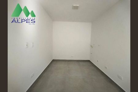 3_photo/94dcfc7e1d.f9c61e32d5313a39-ATLAS-272584cc-eb4d-43b1-9709-49e6ef69fcc2.jpg de casa à venda com 3 quartos, 94m² em Pinheirinho, Curitiba