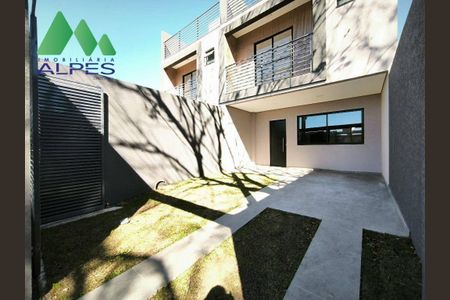 5_photo/94dcfc7e1d.f9c61e32d5313a39-ATLAS-64329d3a-5c31-46bd-b7a0-0deeb06be357.jpg de casa à venda com 3 quartos, 94m² em Pinheirinho, Curitiba