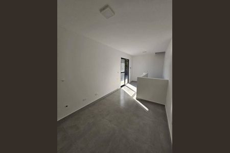 3_photo/94dcfc7e1d.f9c61e32d5313a39-ATLAS-8c2d4b60-aa8e-453e-863c-4f61201fe5ac.jpg de casa à venda com 3 quartos, 110m² em Pinheirinho, Curitiba