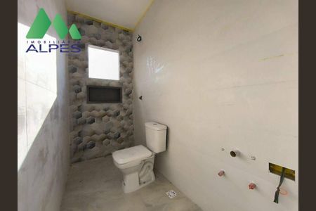 18_photo/94dcfc7e1d.f9c61e32d5313a39-ATLAS-d2d3f779-2bf0-4d50-8fd3-3a188e4b2c28.jpg de casa à venda com 3 quartos, 94m² em Pinheirinho, Curitiba