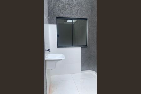 5_photo/94dcfc7ed5.2f15d505e37c7ac5-ATLAS-426bf7e0-87eb-4119-99db-94ef1e4170f9.jpg de casa à venda com 3 quartos, 83m² em Sítio Cercado, Curitiba