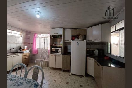 6_photo/94dcfc7ff1.f2c8c659ffa0a6bc-ATLAS-830eb853-55be-45ec-8eb6-92a0edbcd429.jpg de casa à venda com 4 quartos, 150m² em Pinheirinho, Curitiba