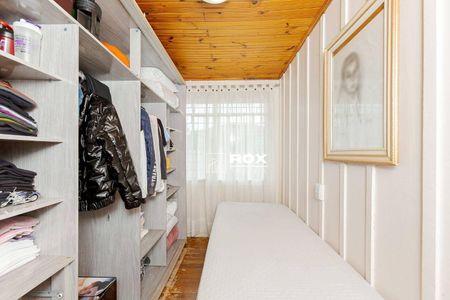 5_photo/94dcfc80a9.3e1b4b7d4b39a1bc-ATLAS-009f337c-d701-4b3c-a250-a847ad9dadcb.jpg de casa à venda com 3 quartos, 87m² em Pinheirinho, Curitiba