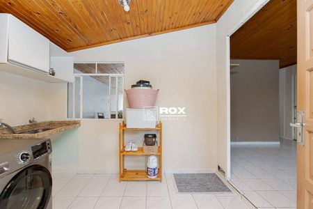 3_photo/94dcfc80a9.3e1b4b7d4b39a1bc-ATLAS-2ed2742a-12bb-4843-b644-e220234d5071.jpg de casa à venda com 3 quartos, 87m² em Pinheirinho, Curitiba