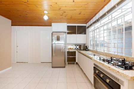 7_photo/94dcfc80a9.3e1b4b7d4b39a1bc-ATLAS-6f864741-5c9f-482c-96ff-4d5eb6529c66.jpg de casa à venda com 3 quartos, 87m² em Pinheirinho, Curitiba