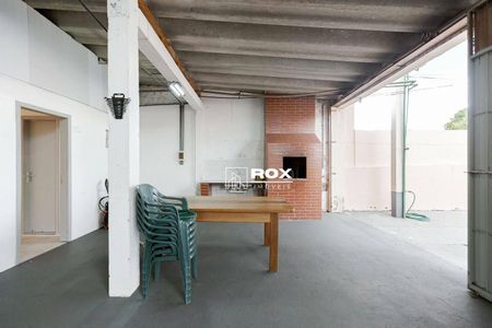 8_photo/94dcfc80a9.3e1b4b7d4b39a1bc-ATLAS-a2291cd8-e7e7-4840-8b0b-9cd385d059be.jpg de casa à venda com 3 quartos, 87m² em Pinheirinho, Curitiba