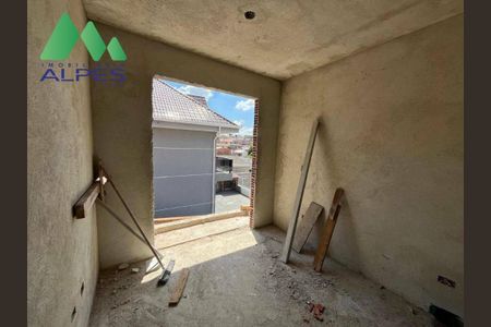 6_photo/94dcfc80af.e78a3bff2ad56a74-ATLAS-a6a82c52-0643-4a53-ba67-9bfd96f7da7d.jpg de casa à venda com 3 quartos, 80m² em Pinheirinho, Curitiba