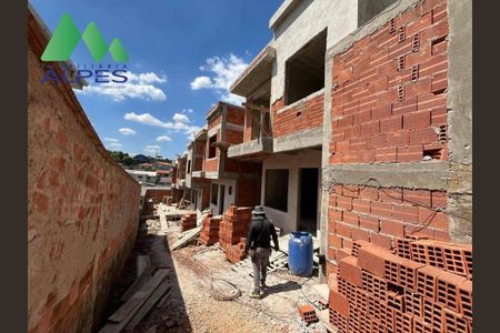 16_photo/94dcfc80bb.92414d56d3d7ef06-ATLAS-6b8d752f-76a9-4ddb-b5d5-16fd0d96d8dc.jpg de casa à venda com 3 quartos, 80m² em Pinheirinho, Curitiba