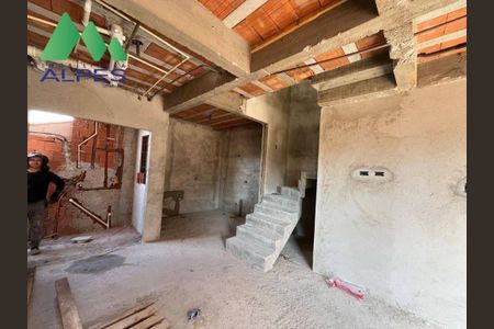 6_photo/94dcfc80bb.92414d56d3d7ef06-ATLAS-aa0e5680-9a47-49a7-8123-dfb89dd8932d.jpg de casa à venda com 3 quartos, 80m² em Pinheirinho, Curitiba