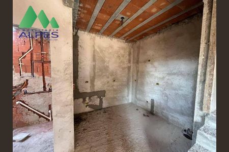 17_photo/94dcfc80bb.92414d56d3d7ef06-ATLAS-cbeaeeef-2eee-48f7-89c2-b3f3c88e6817.jpg de casa à venda com 3 quartos, 80m² em Pinheirinho, Curitiba