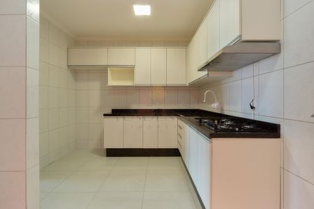 3_photo/94dcfc8201.a136e04aa8a953cc-ATLAS-9713513b-6a54-403b-9ae4-e7ff76f4f06c.jpg de casa à venda com 3 quartos, 128m² em Pinheirinho, Curitiba