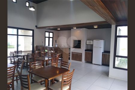 12_photo/94dcfc8299.8d9d2e8c4e07ca84-ATLAS-6bf7ac1d-b1d1-4c47-83e4-e038819577d1.jpg de casa à venda com 3 quartos, 164m² em Pinheirinho, Curitiba