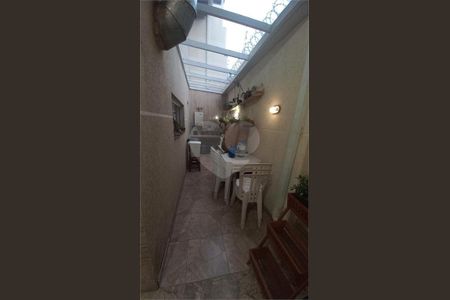 5_photo/94dcfc8299.8d9d2e8c4e07ca84-ATLAS-8e90f93b-9837-4097-8d79-bbcef9653421.jpg de casa à venda com 3 quartos, 164m² em Pinheirinho, Curitiba