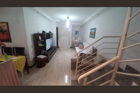 6_photo/94dcfc8299.8d9d2e8c4e07ca84-ATLAS-b4f57add-a788-4c39-9969-a8ce727b7fb6.jpg de casa à venda com 3 quartos, 164m² em Pinheirinho, Curitiba