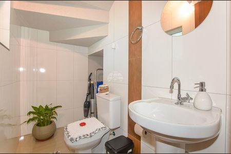 9_photo/94dcfc83a1.7a37549eceeba21f-ATLAS-daf34779-e2f2-4306-8d5c-32e226c0933c.jpg de casa à venda com 3 quartos, 120m² em Pinheirinho, Curitiba