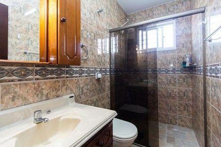 6_photo/94dcfc8409.9445d083dc68a5ac-ATLAS-151ca7c3-b016-4e8e-86cd-45908d4fb58e.jpg de casa à venda com 4 quartos, 305m² em Pinheirinho, Curitiba