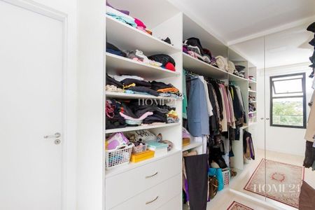 49_photo/94dcfc84ef.da45cb1100c6500e-ATLAS-4ede4eb1-9a6d-4d64-9506-470f9bedb9f2.jpg de casa à venda com 3 quartos, 180m² em Pinheirinho, Curitiba