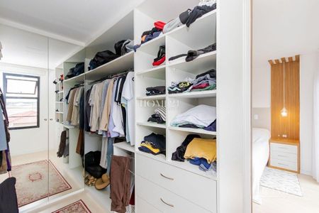 42_photo/94dcfc84ef.da45cb1100c6500e-ATLAS-6acd39d8-203b-45c6-b75b-e1e23d3ca590.jpg de casa à venda com 3 quartos, 180m² em Pinheirinho, Curitiba