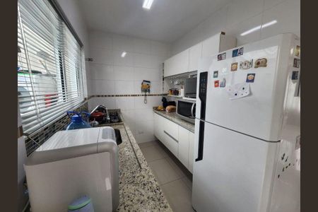 5_photo/94dcfc858b.f004b3811d646080-ATLAS-38d9f06e-1c79-4ecd-9ba3-d34128a19f66.jpg de casa à venda com 3 quartos, 110m² em Pinheirinho, Curitiba