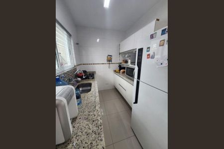 14_photo/94dcfc858b.f004b3811d646080-ATLAS-e8f508a8-3585-4990-9eb4-67f10524fbb4.jpg de casa à venda com 3 quartos, 110m² em Pinheirinho, Curitiba